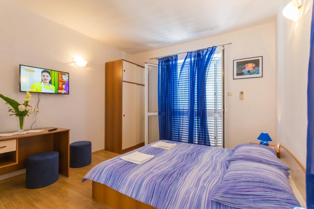Apartments Slavica Помена Экстерьер фото